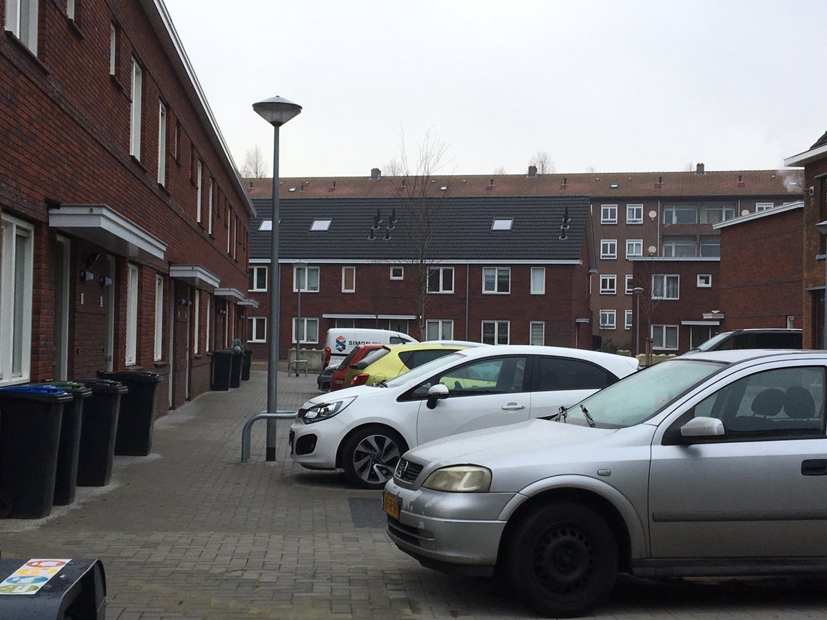 tjallingdeboer's tweet photo. De ontwikkeling van de #Wetenschappersbuurt #Schiedam krijgt steeds meer vorm. Rondje met de werkgroep #Woonplus @ERAContour en de gemeente @schiedam_nl https://t.co/MUaZBX13D5