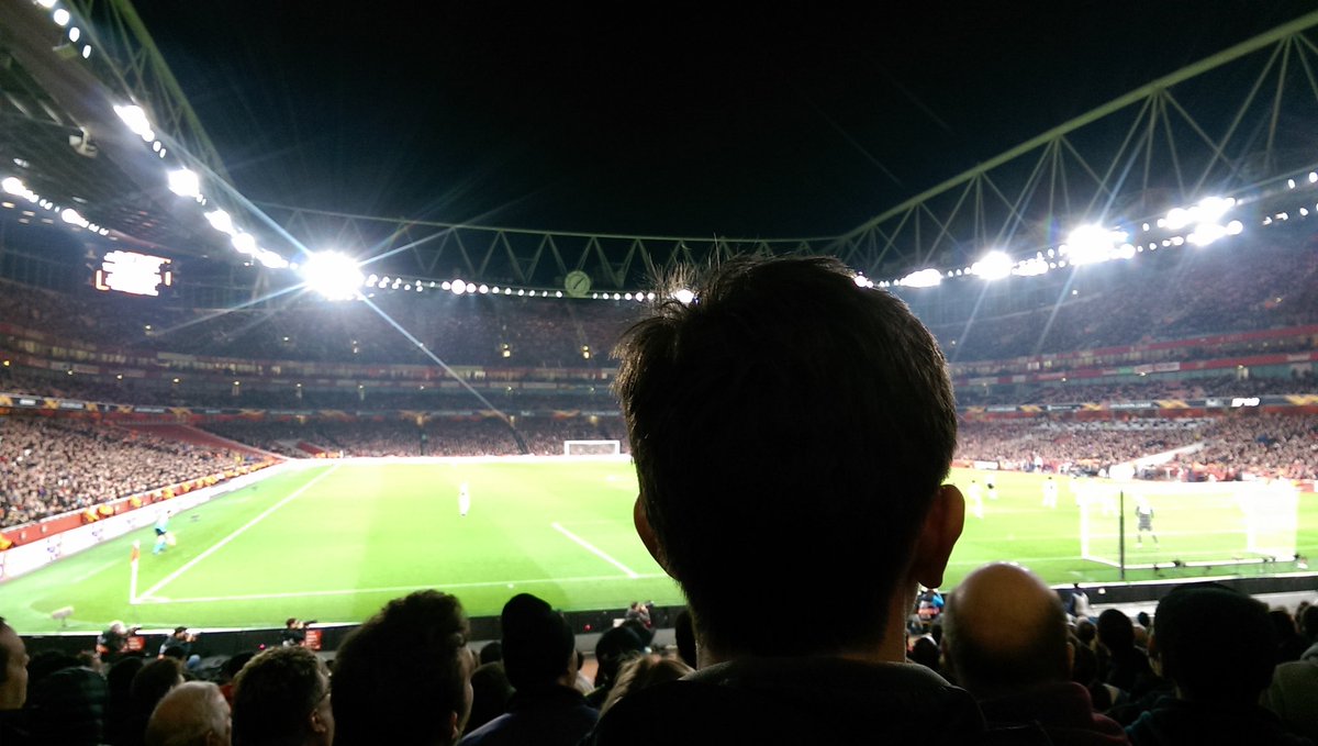 domster7's tweet photo. Loving the North Bank standing arrangements😠 @Arsenal #ARSBATE https://t.co/jshNiWWKiO