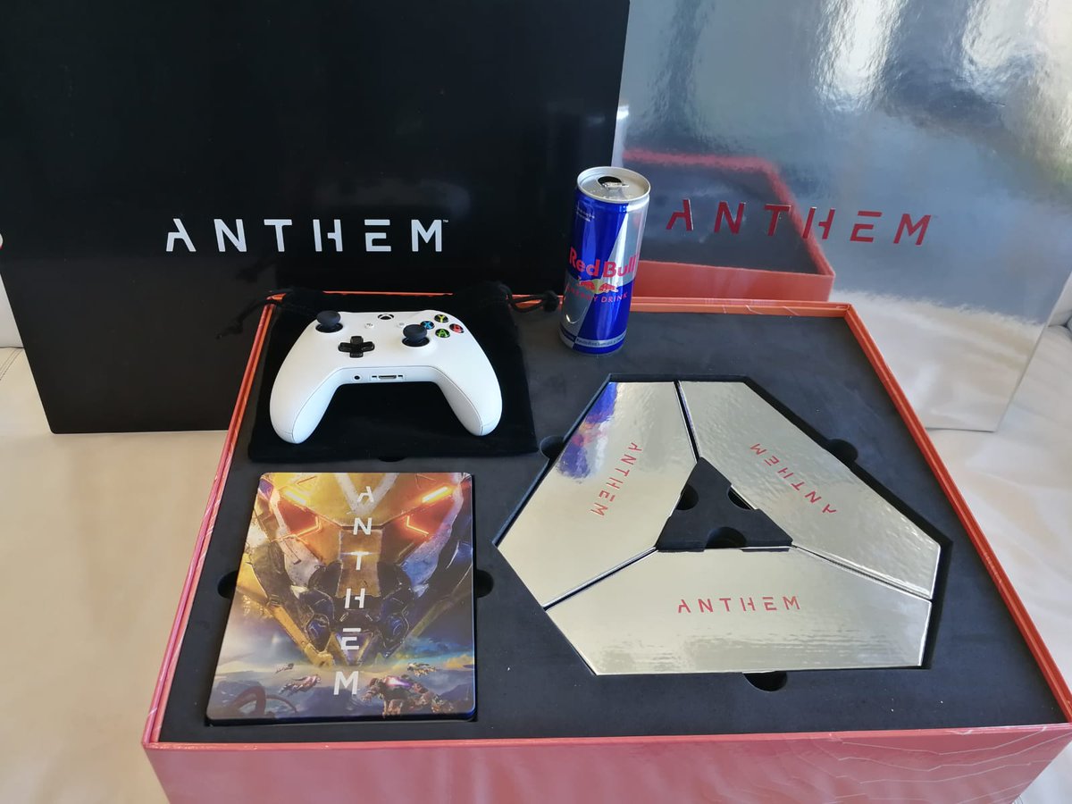 redbullESP's tweet photo. ⚠REGALO⚠

¿Quieres ganar este pack único con 4 #AnthemGame + 4 mandos @Xbox_Spain para poder jugar con tus colegas?

   ✅ Siguenos
   ✅ Menciona a l@s 3 amig@s con l@s que te viciarías usando #RedBullAnthem
   ✅ Haz RT

¡Tienes hasta el 25 de febrero para participar! https://t.co/0khd2Gii9g