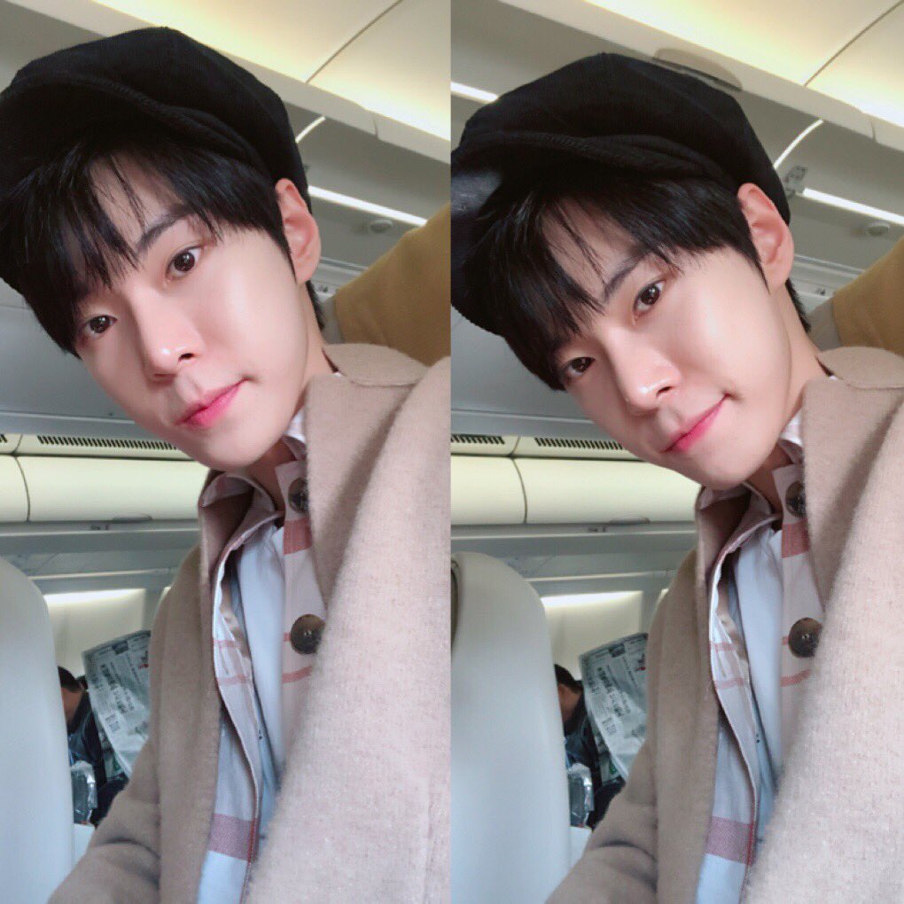 옆자리에 앉아있는 남친짤@.@
