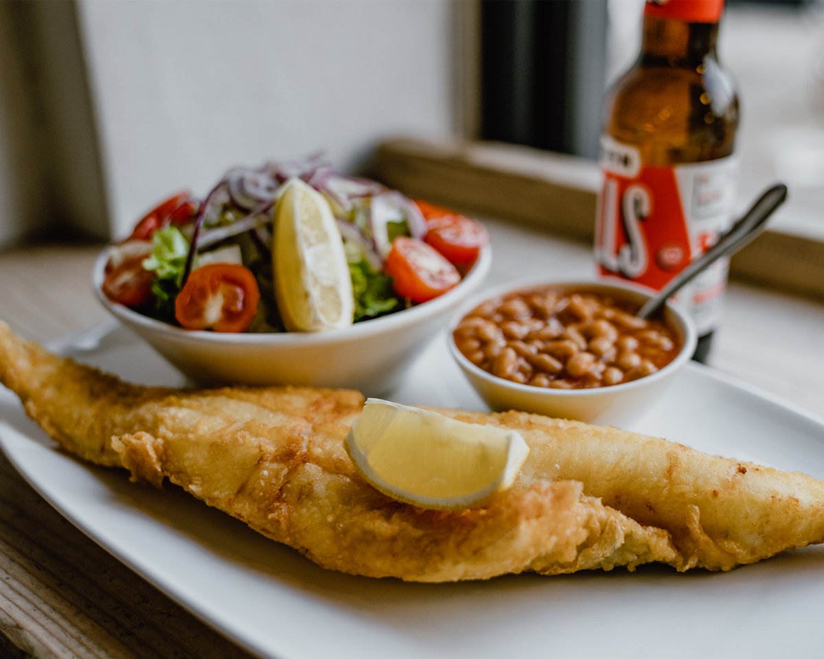 wtf_chippy's tweet image. Did somebody mention Fish Friday? 

#fishandchips #chippy #fish #chips #fishandchipshop #londonfoodies #delicious #hammersmith #chiswick #finedining #foodbloggers #fishfriday #healthyeating #fishfriday