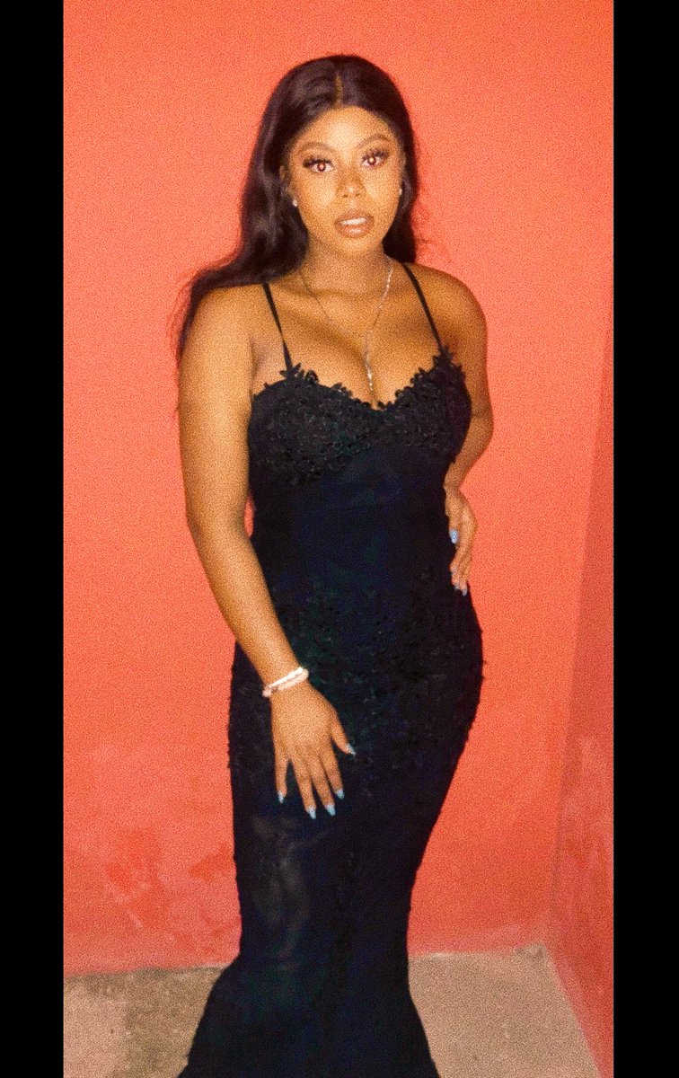 jatoujanneh's tweet photo. Okay I’ll kick it off with a #BeautyFromGambia 😅💕 https://t.co/BpuAiz1wLj