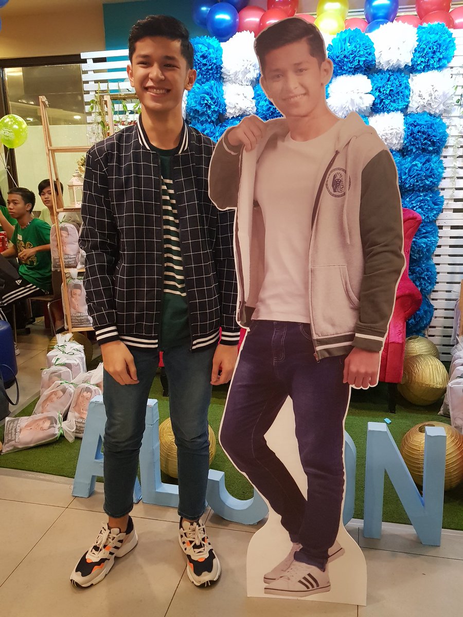 AljonChapter's tweet photo. May kambal paLa si Binata Heheh @AljonMendoza_ https://t.co/5TIiOl3NFL