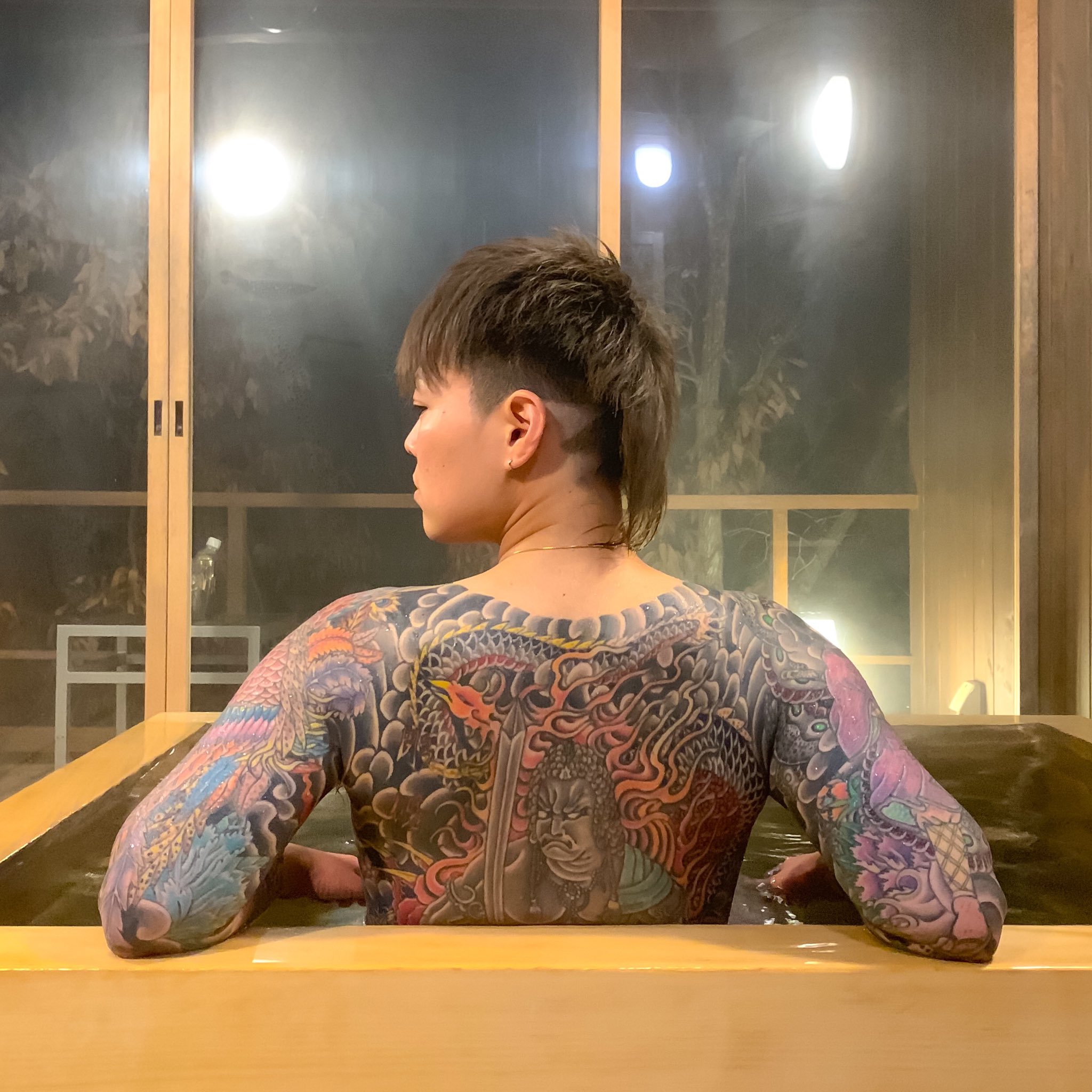 和彫りのゆう Takutorahanemui 温泉に刺青渋いっスよね Twitter