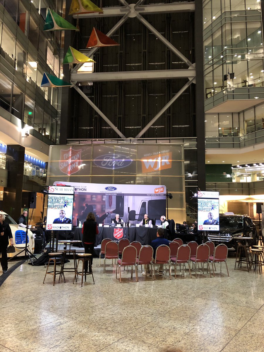 pbakeman's tweet photo. AT&T BELIEVE DETROIT is in full effect @ the Salvation Army Bed & Bread Radiothon!!! #believedetroit @DemetrusHayes1 @TomMonahan10 #attimpact #connecttogood W!NS #peoplefirst @caitlynmarier_ https://t.co/i3brsIE9vj