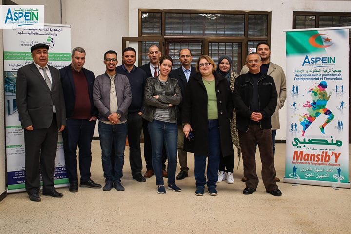 Aspein31's tweet photo. Tenue de l’atelier, "ANALYSER ET EVALUER SON MODÈLE D'AFFAIRES",le 21/02/2019 au siège de la Pépinière d'Entreprises d'Oran.L'appropriation des outils par les entrepreneurs présents, a permit le re-questionnement des business model.
#ASPEIN #PÉPINIÈRE D'#ENTREPRISES #FORMATION https://t.co/PgO7zVH6TE