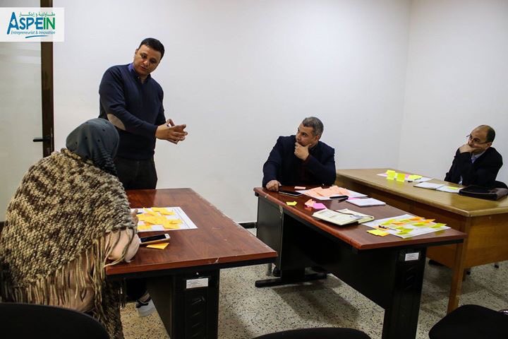 Aspein31's tweet photo. Tenue de l’atelier, "ANALYSER ET EVALUER SON MODÈLE D'AFFAIRES",le 21/02/2019 au siège de la Pépinière d'Entreprises d'Oran.L'appropriation des outils par les entrepreneurs présents, a permit le re-questionnement des business model.
#ASPEIN #PÉPINIÈRE D'#ENTREPRISES #FORMATION https://t.co/PgO7zVH6TE