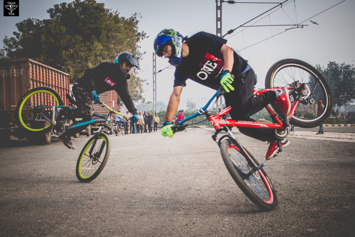 TheTeamVRz's tweet photo. #teamvrz #MtbFreeStyleRiding #saynotostunts #lifeononewheel #mtb #freestyle #india #cycling #rideforsmile #rideforpride #extremesports #adventuresports #adrenaline #teamwork #varanasi #banaras #gogreen #vrzcustom #vcc #varanasicyclingclub #mtblife #mountainbike #mtblove https://t.co/swH1rl6wKP