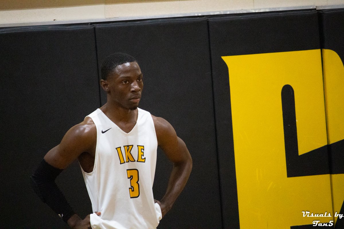Congratulations JA'MARE REDUS on being named a Top 10 Finalist for the 2019 Guy V Lewis Award......... SWOOP!