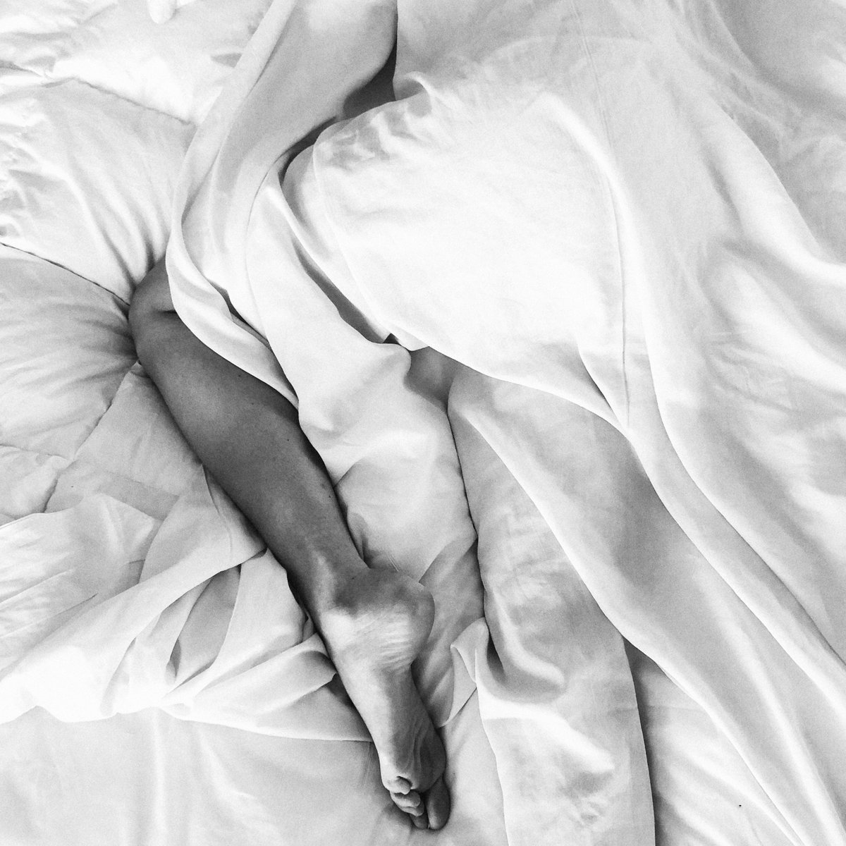 JohnRyanBeds's tweet photo. Are you a #frontsleeper? Do you feel comfortable when you #sleep on your stomach? We have the #mattress for you: https://t.co/NQzojeQho0! #stomachsleeper https://t.co/5lUsFm4uSf