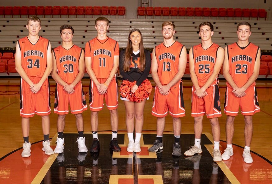 HerrinHoops's tweet photo. Senior Night! 

The Tigers take on the Carterville Lions in a rematch of the 1st game of the year. Come out and support the Tigers. Pack Memorial Gym and make this a special night for these 7 Seniors that have spent their last 4 years making #TigerNation proud! https://t.co/QN8um2xvDs