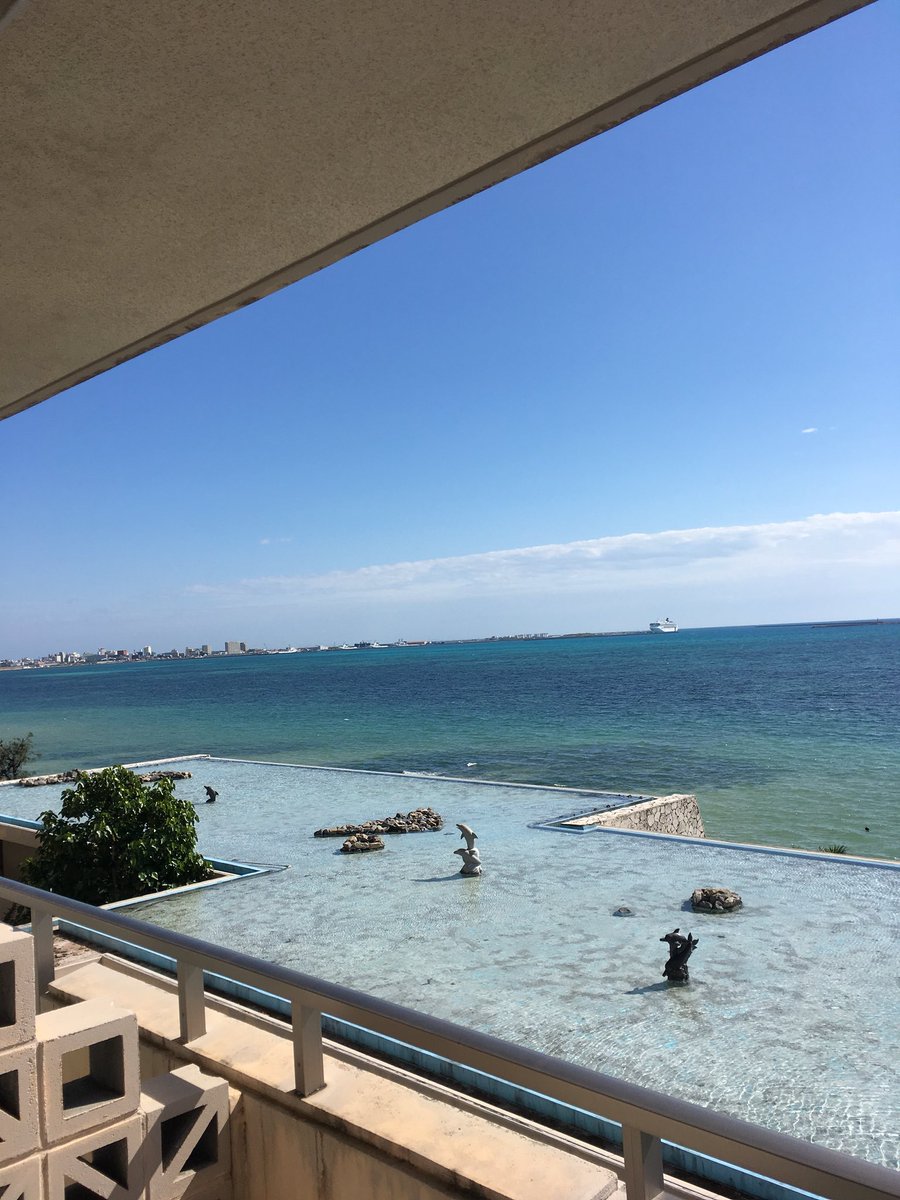 M_Ryotaro422's tweet photo. 昨日、キャンプが終了し、石垣島から浦和に帰ってきました❗️
今年のキャンプは、充実した時間を過ごす事が出来ました😊
明日から、また頑張ります💪💪 https://t.co/bDwxK9yrGG