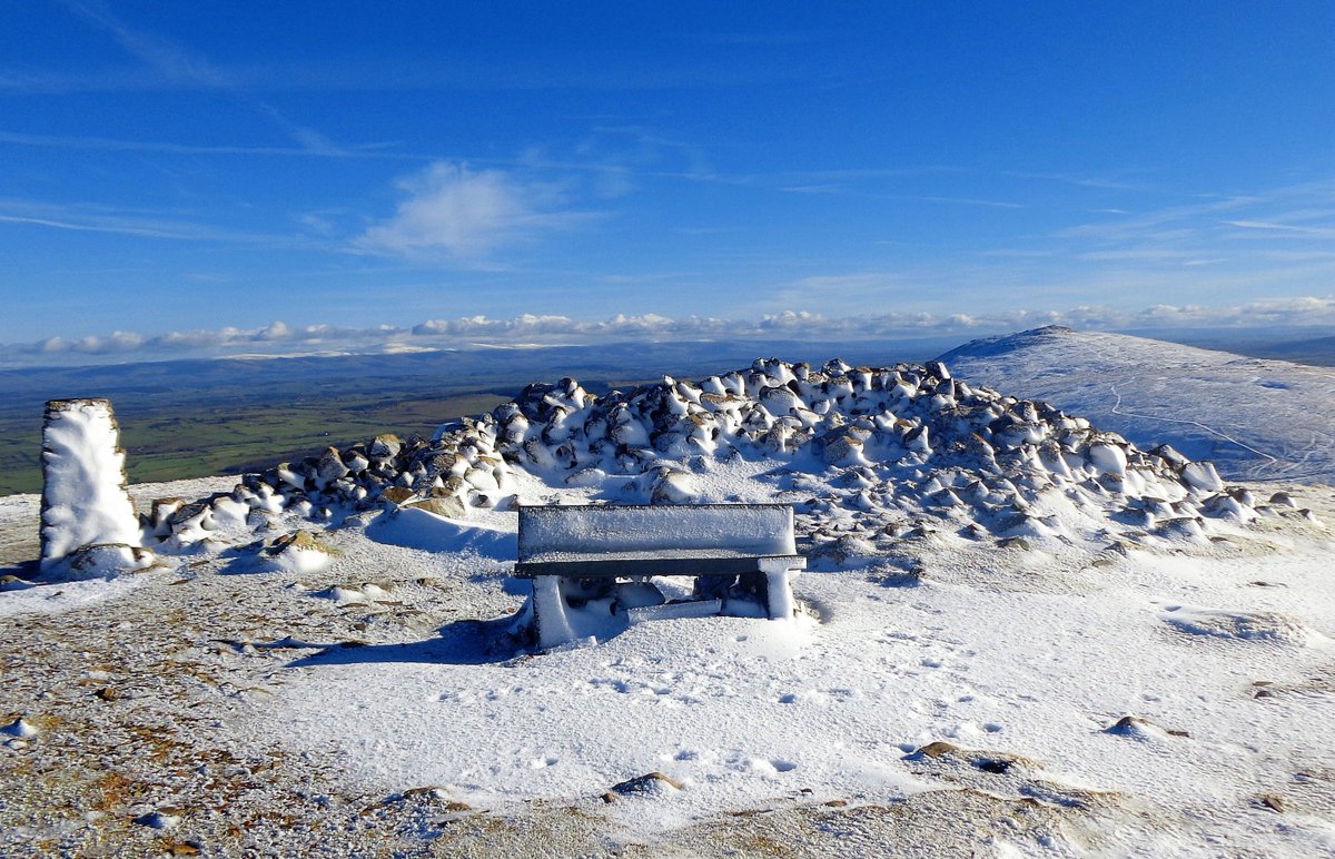StanLeigh18's tweet photo. Back to it! - after a few days off with my grandchildren, I'm back with my alphabetic #Lakeland journey viewing #Wainwright fells  
#HighCrag &amp; #Seat - #HighHartsopDodd #HighPikeCalbeck #HighPikeScandale
@glocky9 @keswickbootco @Wainwright_Pub https://t.co/TxHkNlV0gJ