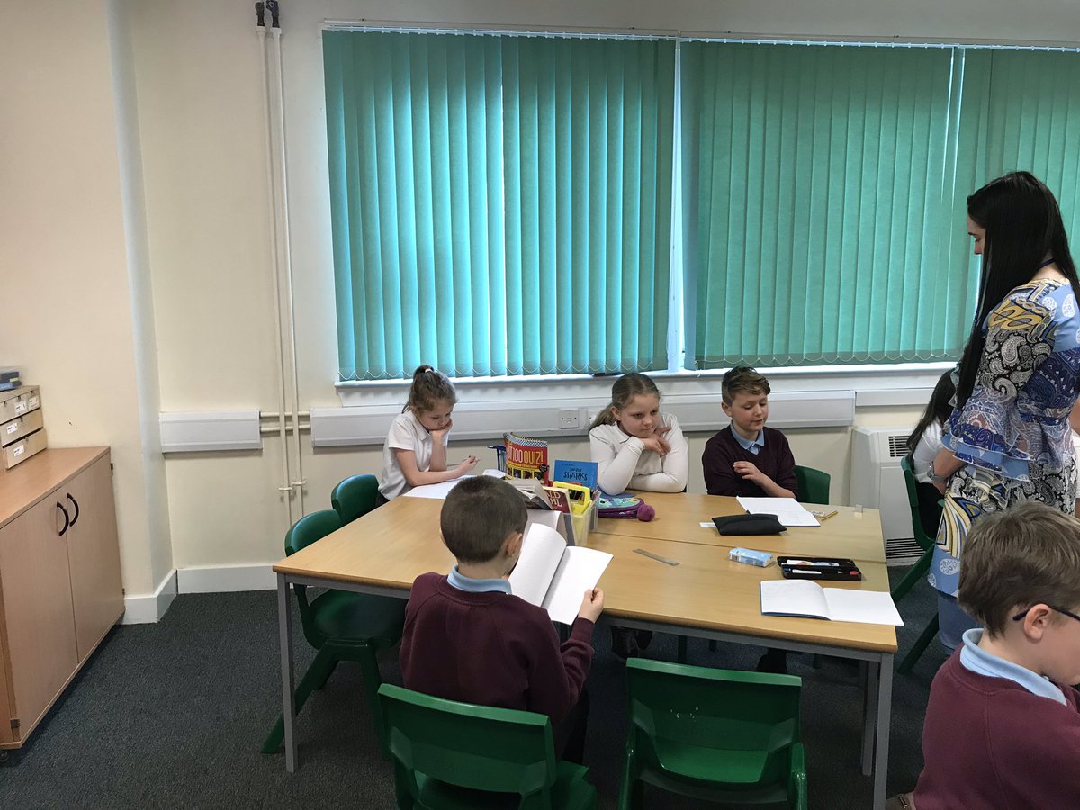 missgorman_'s tweet photo. A huge thank you to Carmen from Teqnox who came in to talk about her company and job as a Sports Engineer. She even brought in a prototype of her body protector for us to see and spoke to #P5G about their designs and ideas @Leadersaward #STEM #DYW https://t.co/6WO3uCg14V