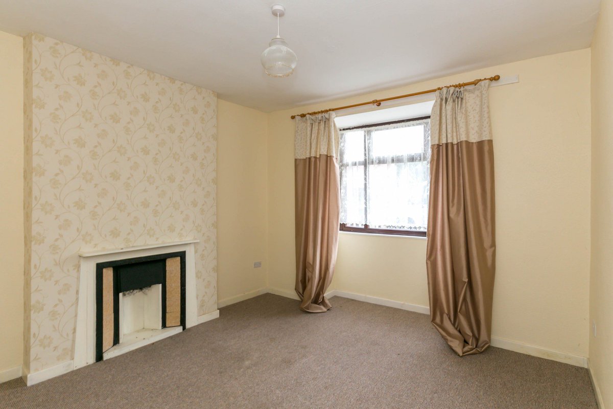 reganhallworth's tweet image. For Sale: Beech Hill Lane, Beech Hill, WN6 7SD | Asking Price £89,995

A generously sized, #bayfronted #endterrace providing a #sizeable 1092 SQFT of #livingspace.

Click the link to see more about this property reganandhallworth.com/property-detai…