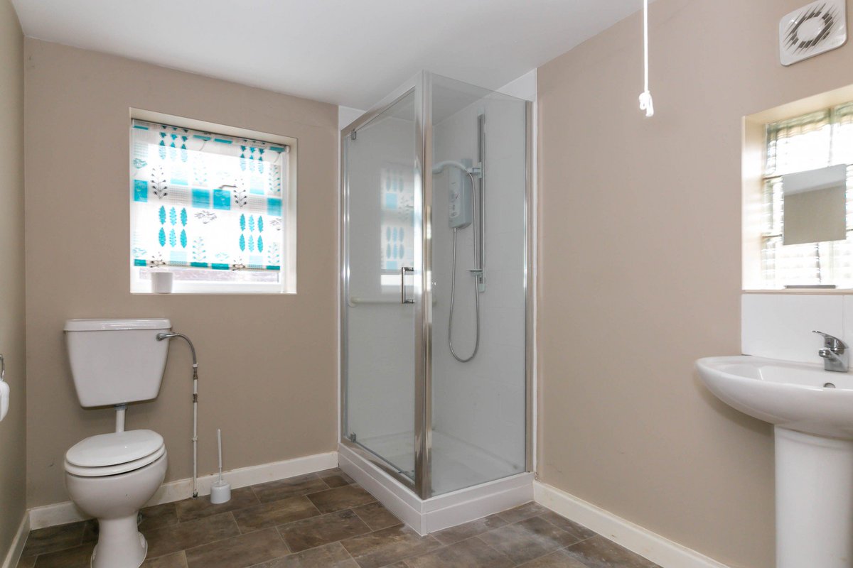 reganhallworth's tweet image. For Sale: Beech Hill Lane, Beech Hill, WN6 7SD | Asking Price £89,995

A generously sized, #bayfronted #endterrace providing a #sizeable 1092 SQFT of #livingspace.

Click the link to see more about this property reganandhallworth.com/property-detai…