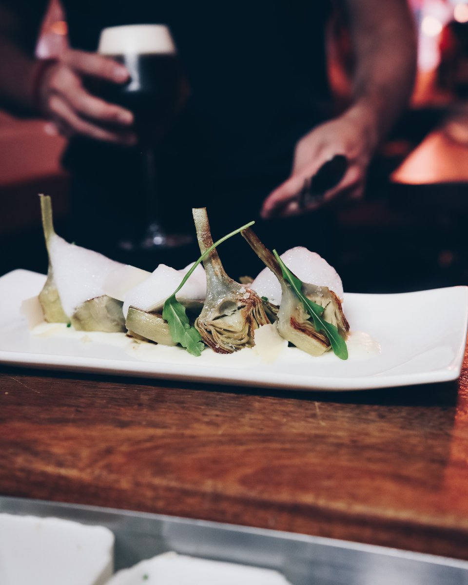 cadelosantander's tweet photo. Ahí van! Nuestras Alcachofas a la plancha con crema de Queso y Aire de Limón 😉 https://t.co/B6xnqvyhwU