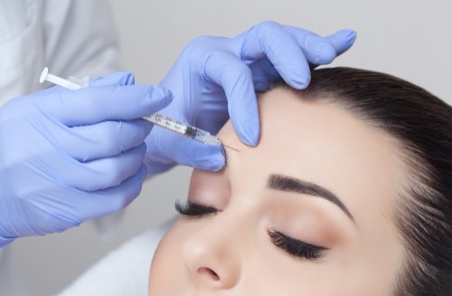 mdhtraining's tweet photo. It is predicted that the global facial #injectables market is set to grow hugely over the next 10 years, according to a new study https://t.co/626MsEB68f
.
.
#facialinjectables #cosmetics #fillers https://t.co/kjC6g98yxu