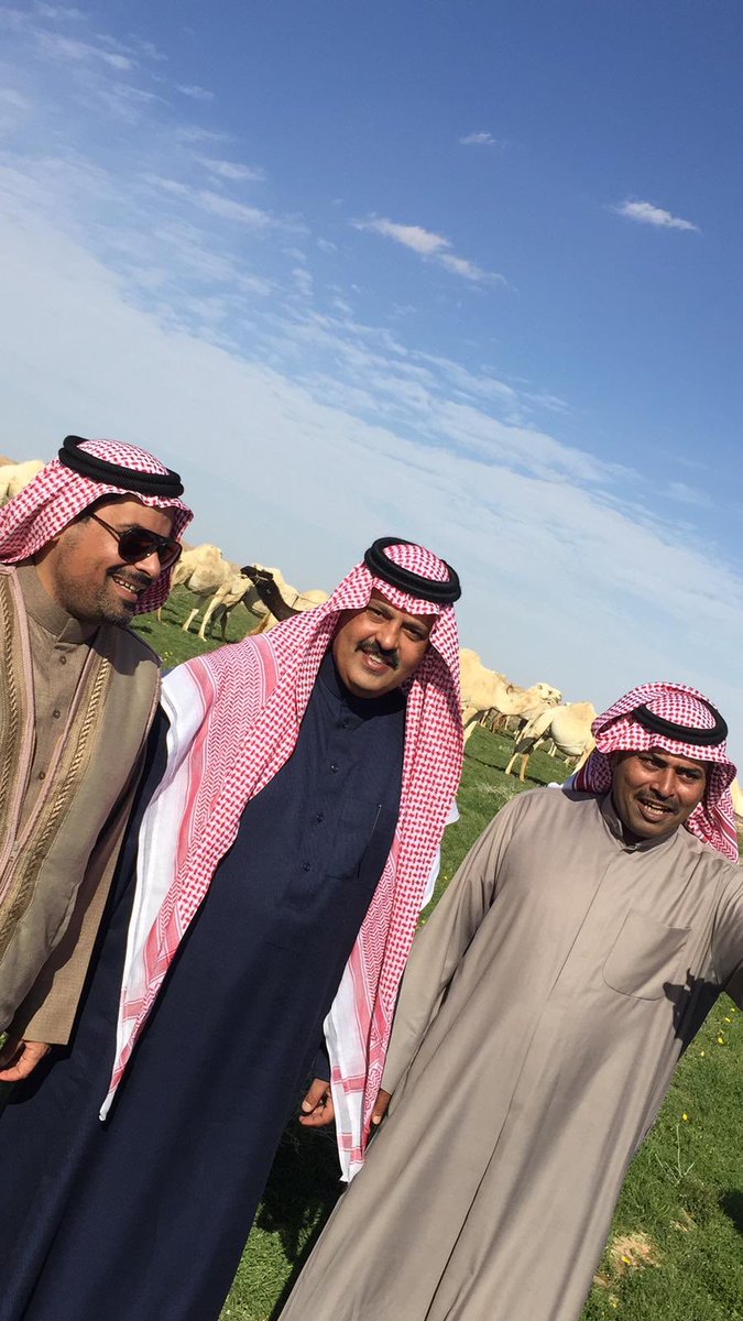 zebin_'s tweet photo. تشرفنا بزيارة صاحب السمو الملكي الامير / عبدالعزيز بن سعد بن عبدالعزيز ال سعود 
امير منطقة #حائل 
لنا عند #الإبل بالشمال https://t.co/K6oAYQTLV8