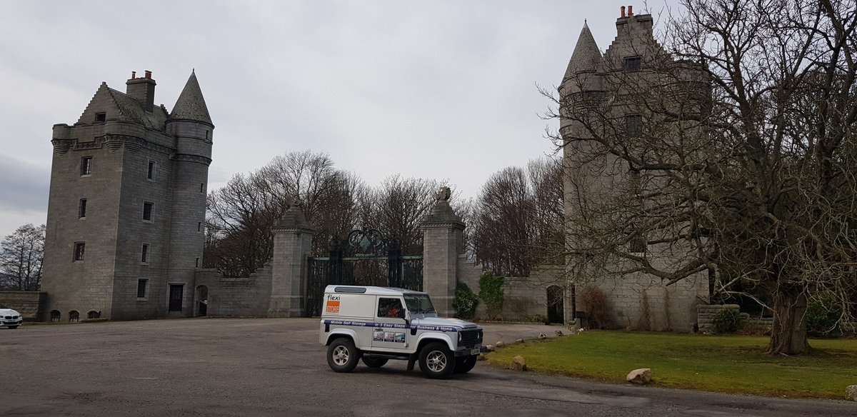 FlexistoreAbdn's tweet photo. Delivering a #storage #vault this morning to a customer #moving into their #new #home. If you need somewhere #secure to keep your belongings between house moves click https://t.co/2iqLaHvULX for a #FREE #QUOTE ๐ก๐๐ #flexistore #aberdeen #whyhireavanwhenyoudonthaveto https://t.co/tdJRdgVRhP