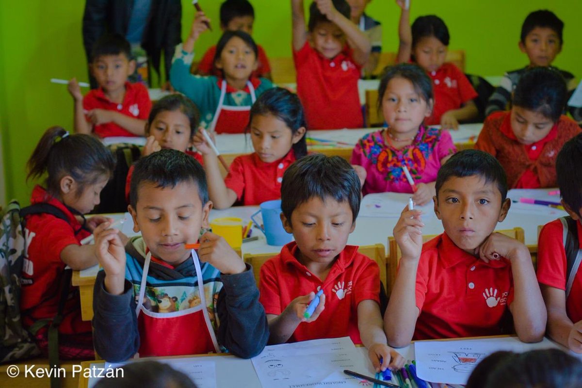 DrMarkArellano's tweet image. IMPARABLES cuando de #nutrir y #educar a nuestros niños se trata. Porque estamos seguros que invertimos en el presente, el futuro y la esperanza de Guatemala. CENTRO DE PREVENCIÓN DE LA DESNUTRICIÓN CRÓNICA #PassionAsociación #CaseríoChivoc #SanJuanSacatepéquez