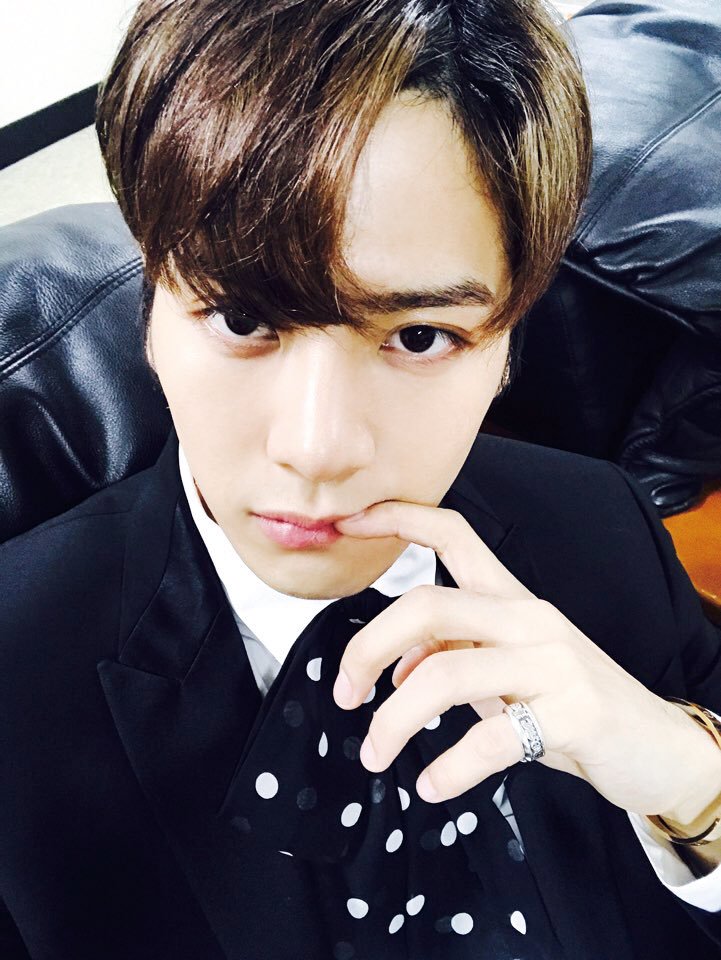 timeto_JACKSON's tweet photo. 170223 잭슨 팬즈 새들의 상 - 나는 슨이야 #잭슨 #JacksonWang #王嘉尔 #王嘉爾 #GOT7 #갓세븐 https://t.co/qxFNSbiwVq