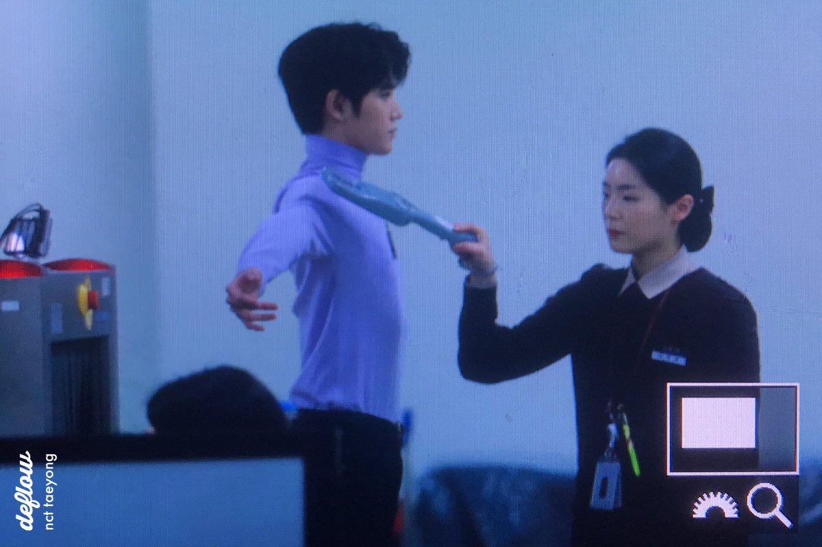 2809Yoo's tweet photo. อย่างน้อยก็มีคนนึงอ่ะ ที่เฉยๆกับลุคผมดำของยัยน้องแทยง https://t.co/Kdd2wI1Fut