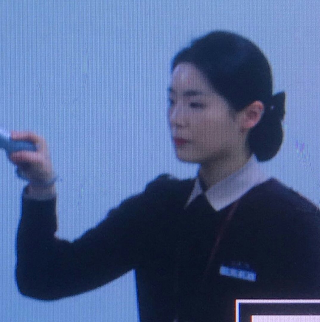 2809Yoo's tweet photo. อย่างน้อยก็มีคนนึงอ่ะ ที่เฉยๆกับลุคผมดำของยัยน้องแทยง https://t.co/Kdd2wI1Fut