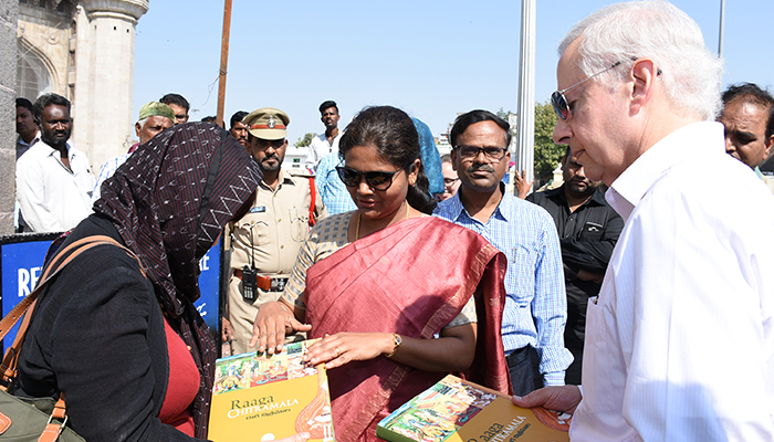 Director_DHT's tweet photo. It was a pleasure for us to host the US Ambassador to India, Mr.Kenneth Ian Juster, during his visit to Charminar and Mecca Masjid, in Hyderabad on February 21st, 2019. #HeritageTelangana #Charminar #USAmbassadortoIndia #MeccaMasjid @USAmbIndia @USCGHyderabad @USAndIndia https://t.co/xSGfoqrjkz