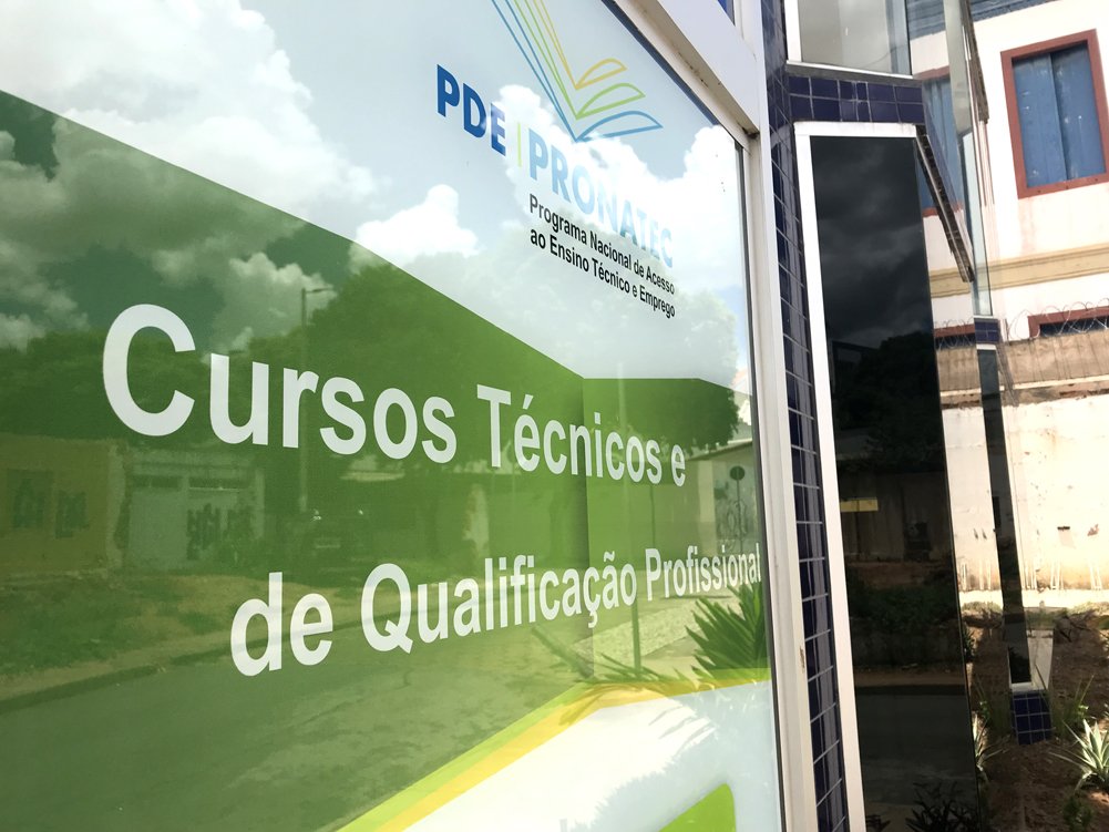 unimontesmg's tweet image. Unimontes oferece 49 vagas para supervisores e docentes em cursos técnicos Pronatec/Mediotec #Pronatec  
📲 goo.gl/Hdx2w3