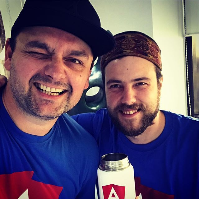 ngKalbarczyk's tweet image. @Michael_Hladky in 7N India office! #angularmeetup #indie #gurgaon