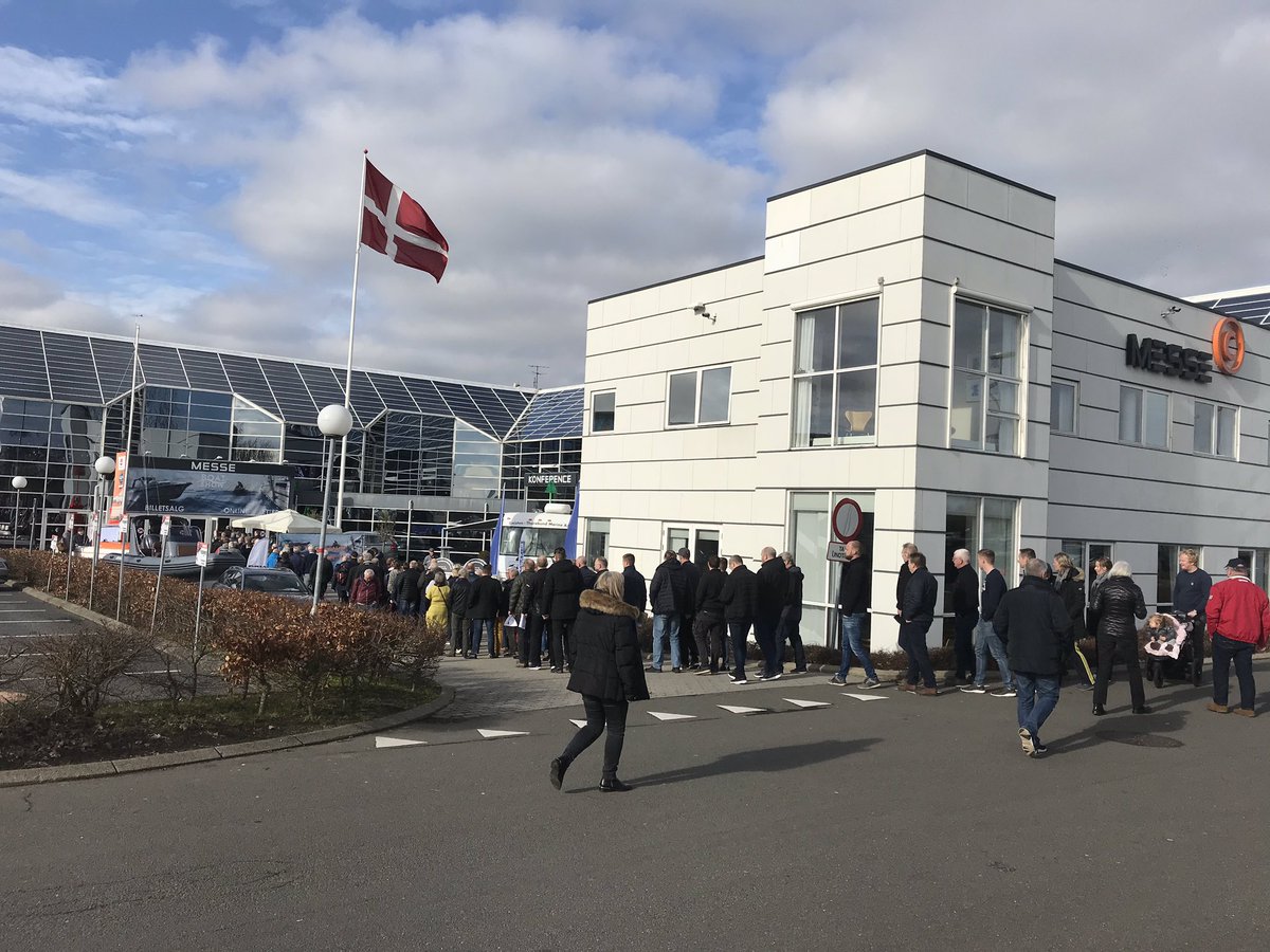 sailscotland's tweet photo. Queued our the door this morning at #MesseC for the start of #boatshowfredericia - visit us on the @SailScotland stand D-3112 this weekend 🇩🇰⛵️🏴 https://t.co/eJpcd1pGkC