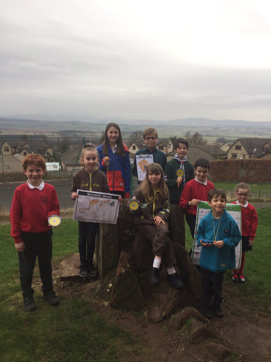 kippenprimary's tweet photo. Maps and compasses at the ready for our Community navigation project thanks to #bagsofhelpfunding @TescoScotland @greenspacescot Find out how to apply online at https://t.co/ieL3TqBj8D https://t.co/L5xm3uG282