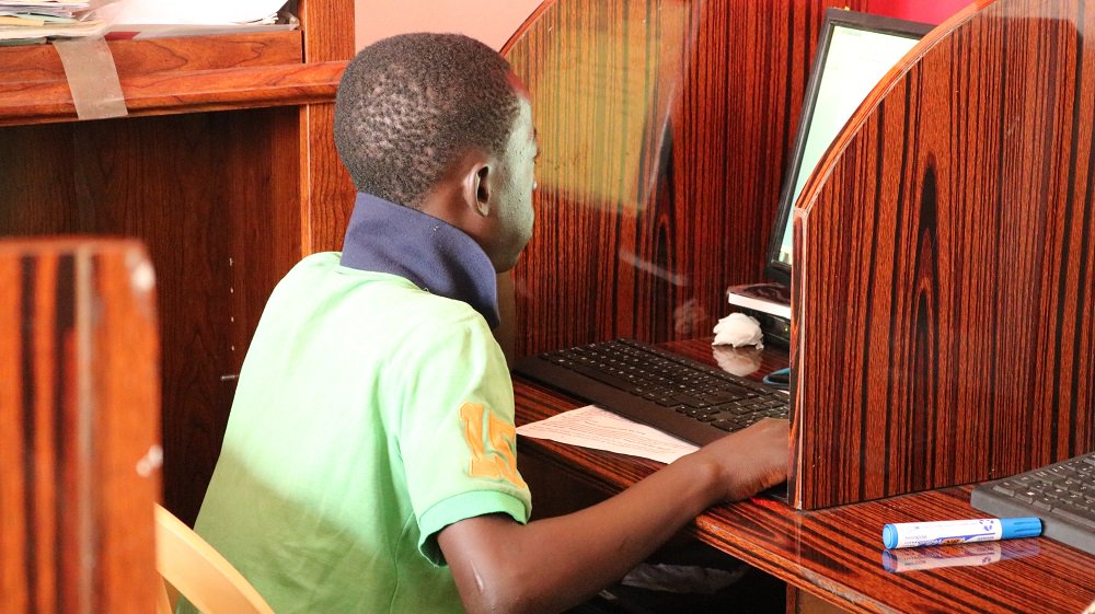 Kids4educ_Asbl's tweet photo. Nous  encadrons GRATUITEMENT les enfants  en leur transmettant le goût d’apprentissage.
Ils sont motivés et veulent aller plus loin!!!! 
Faites un don.
#EducationAwardsIRL #Entrepreneurship #Funding #childcare #UNESCO #Congo #RDC #UNICEF #HumanRights #educacion #SaveTheKids https://t.co/2C3HHUXcUF