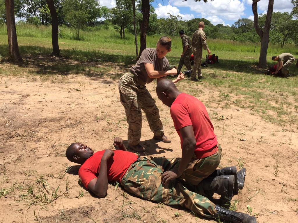 BPST_A's tweet photo. #SelfDefense can take many forms, here you can see Sgt Lewis part of @CO1RMP #Team1 delivering #Hand2HandCombat. I feel for those #Zambian soldiers, skill beats brawn 95% of the time! @UKinZambia @UN_CAR #fancyyourchances? @The_Black_Rats @DefenceHQ @womenindefence #Smallnmighty https://t.co/ShC7ISTrGX