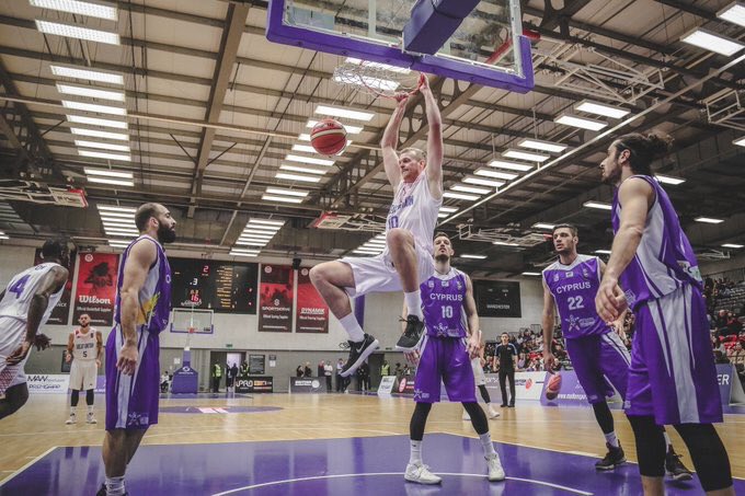 dan00clark's tweet photo. Thanks to everyone for the messages yesterday!! Meant a lot to be recognised by so many people in the basketball world and beyond!! Wouldn’t have made it here without the support of a lot of you!

A few years have gone by since 2009 but we’re still going strong!
🇬🇧💯 https://t.co/z6GL6COhxt