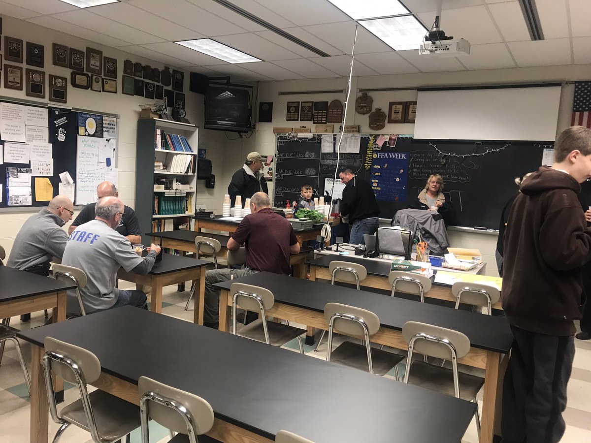 Thank you <a href="/cedarcrestffa/">Cedar Crest FFA</a> for a wonderful breakfast this morning! It was a great ending to a crazy weather week! #Yum #FalconPride #ProudPrincipal