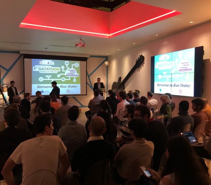 bengslab's tweet photo. Lancement du Datathon Energie et Mobilité qui aura lieu du 15 au 17 mars prochain. 70 personnes étaient présentes pour découvrir les défis à résoudre ! #bengs #datathon #hackathon https://t.co/VQF9bjE0bY