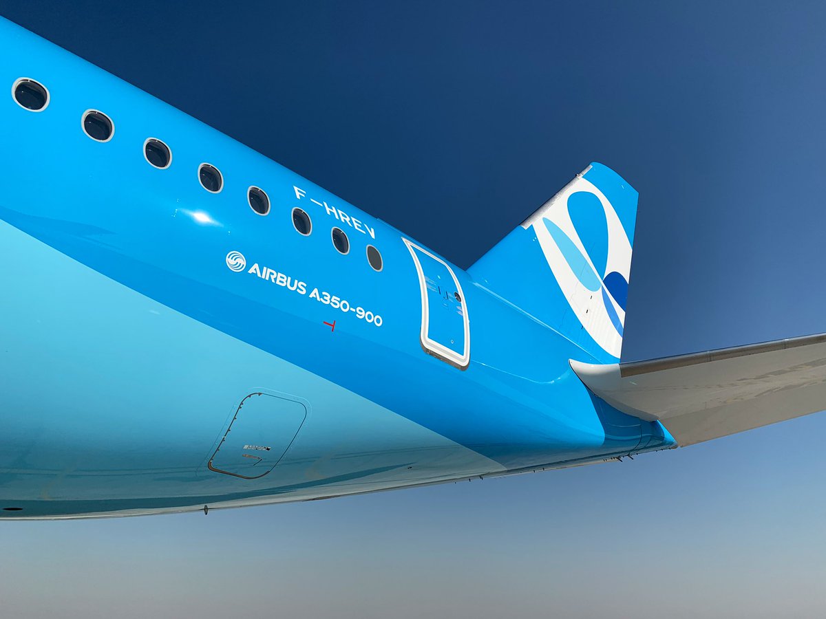 Enrique77W's tweet photo. Spending the afternoon with @flyfrenchbee at Paris Orly Airport checking out their @Airbus A350-900.

Coming up, interview with CEO Marc Rochet. https://t.co/WmeoQNrfBk