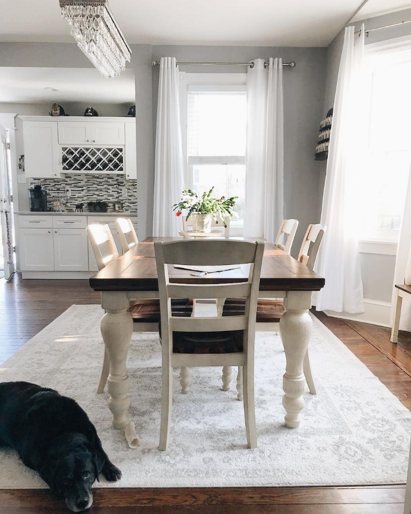 AshleyHomeStore tweet picture