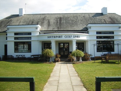 BootleGolf's tweet photo. @jamiecarragher9 a tale of two golf clubs one in Bootle one in Southport shame on @seftoncouncil pls retweet nothing spent on Bootle millions on Southport this is stated on Sefton Council website https://t.co/J7p1dL4Omn