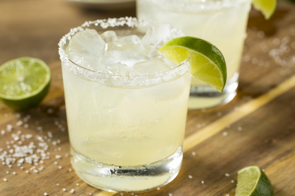 Newsweek's tweet photo. #NationalMargaritaDay: Where to find the best deals https://t.co/zwvgZHlIhA https://t.co/EXJgbivA20