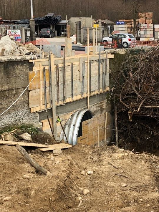 clientiANAS's tweet image. #ANASinforma ricostruzione del ponticello stradale, ripristino del fosso, sistemazione dell’alveo del torrente ‘Bruca’: queste le attività di #Anas su #SP93 (ex #SS110) a Spadola #ViboValentia dopo quanto accaduto dal 3 al 6 ottobre 2018. 

Termine #lavori marzo 2019.