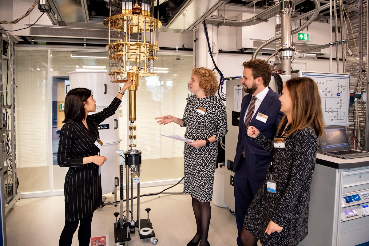 ProgressNL's tweet photo. Een bijzondere dag! @ProgressNL en @Eventive_Events werkten met @microsoftnl aan de opening van het Microsoft Quantum Lab Delft bij TU Delft door Zijne Majesteit de Koning. Meer weten? Kijk dan dit https://t.co/CxnGkL258P item terug: https://t.co/Pt7v1ZUMoT #quantumcomputer https://t.co/F0KfAOOcOS