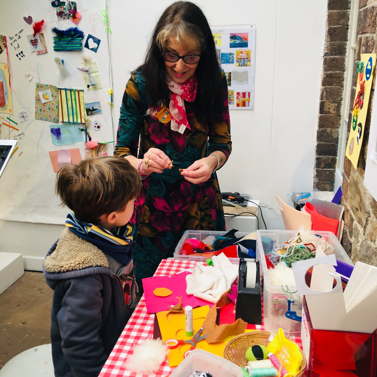 make_southwest's tweet photo. We’re having loads of fun with our magical Badge Maker Machine 🤩 Pop into the gallery this afternoon and join in our free family #halftermfun workshop today led by @ajpfreeman one of our #getfresh19 exhibitor. https://t.co/jdHUyqJztB