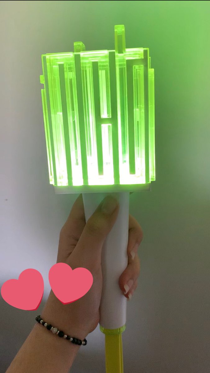 jungshop98's tweet photo. 📌พรี แท่งไฟ #nct ศิลปิน sm 
💸1430
📮80/100 
*ไม่ทันมีตน้องเตนล์น้า* 
ส่วนกำไลของ K7 เลยจ้า สวยๆ ชอบมาก 
#ตลาดนัดอซท #ตลาดนัดnct https://t.co/7hUVUA7C5c