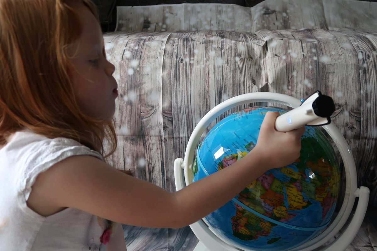 Have you seen the <a href="/os_uk/">Oregon Scientific UK</a> Smart Globe Explorer AR which has so many different ways to learn. It's incredible! See our review and video susankmann.com/2017/10/oregon… #aworldoflearning #review