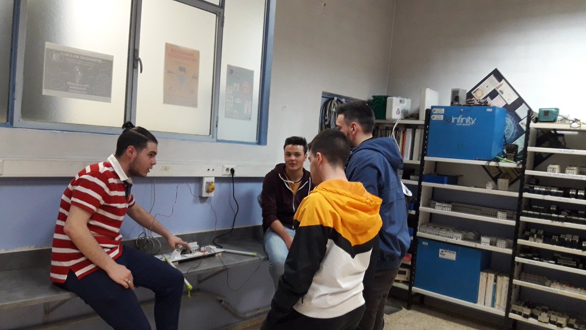 EIEDidactico's tweet photo. Finalizamos # jornada de interciclos @CDidactico . Enhorabuena a #profesorado y chic@ @iElenaR @AgoraAbierta @jpozoc @ccnn1_CFIEVA @educacyl @jpozoc @zzalexm @Paola_Aleman @alberto_CH_ https://t.co/4AKGCrKhLC