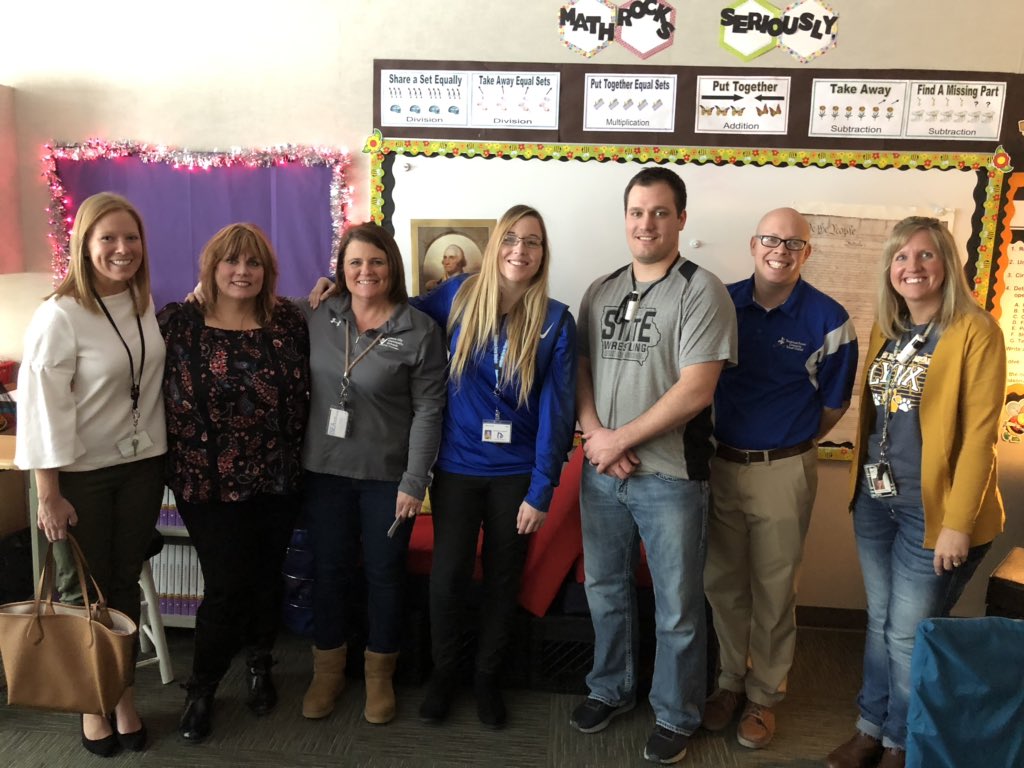 @loesshillselem teachers sharing ideas about computer programming w staff from Boundurant Farrer CSD during a school visit. <a href="/mrscook3rd/">Cook</a>  @miss_olson4 @stembluejay <a href="/sccsdtechnology/">SCCSDTechnology</a> <a href="/siouxcityschool/">Sioux City Community School District</a> <a href="/SteveWatts_/">Steve Watts</a> <a href="/sctechbuzz/">Layne Henn</a> <a href="/GackeLoessHills/">Gacke Loess Hills</a> <a href="/bigbeec/">Cindy Bigbee</a> @<a href="/VHLoessHills/">VHLoessHills</a> <a href="/KimReynoldsIA/">Kim Reynolds</a>