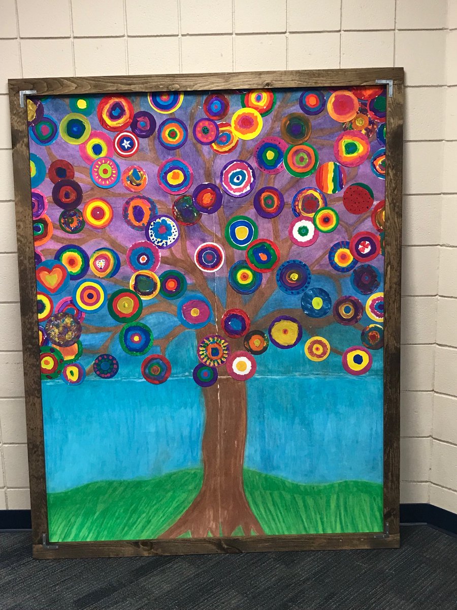 vanderkolkkwo's tweet photo. Just finished this year’s showcase art.  The students made the circles a couple of weeks ago at the #GLakes Showcase. https://t.co/FO67OHZhTJ